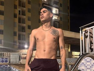 Profile and Statistics for Rey Brandom on Flirt4Free