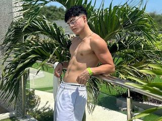 Ares Parker live cam model at Flirt4Free