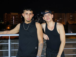 Bernie & Jake live cam model at Flirt4Free