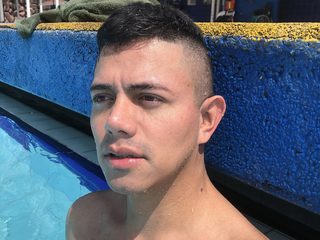 Tony Smiith live cam model at Flirt4Free