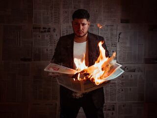 Chris Jhones profile