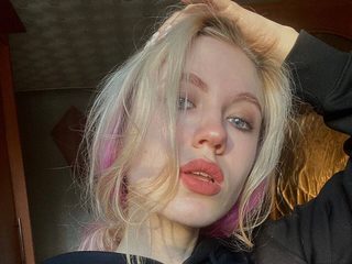 Chatta nuda con Willa Atlee in Live Cam ⋆ FLIRT SHOW ⋆ Sesso in webcam con amatori