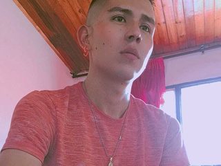 Mykhey Live Cam on Flirt4Free