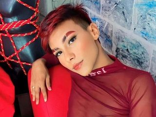 Little Yumeko live cam model at Flirt4Free