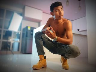 Watch  Billy Flame live on cam at Flirt4Free