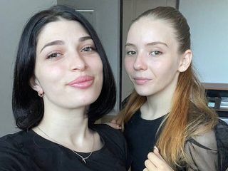 Molly & Jasika live cam model at Flirt4Free