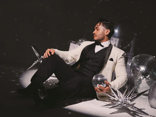 Joss Ackland profile