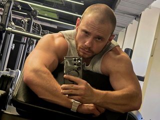 Profile and Statistics for Jason Hanks on Flirt4Free