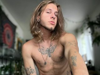 Profile and Statistics for Harvey Weber on Flirt4Free