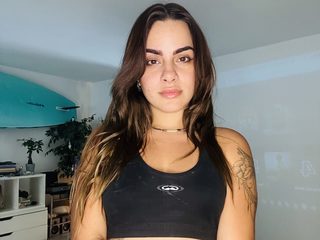 Scarlett Sophie live cam model at Flirt4Free