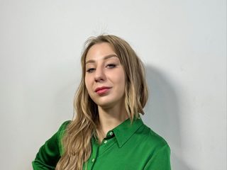 1 On 1 Sex Cams - Randi Hellums Danish Alt Text Streamray-Cams