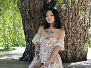 Watch Silvana Lin live on cam at Flirt4Free