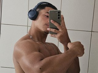 Juan Florida live cam model at Flirt4Free