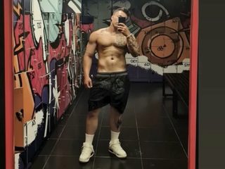 1 On 1 Sex Cams - Darius Phoenixx Norway Alt Text Streamray-Cams