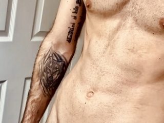 Cole Andersonn live cam model at Flirt4Free