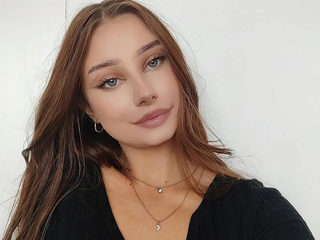 Emily Wang Live Chat on Flirt4Free