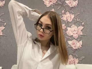 Watch Irene Madler live on cam on Flirt4Free