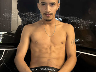 Deen Blue live cam model at Flirt4Free