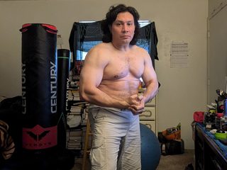 Maximo Contreras live cam model at Flirt4Free