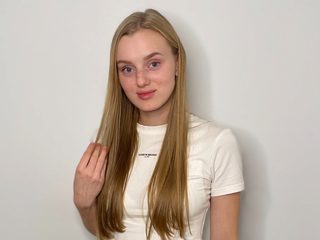 1 On 1 Sex Cams - Georgina Davidge Swedish Alt Text Streamray-Cams