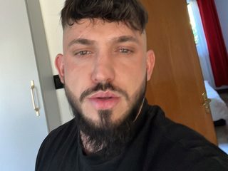 Mike Adamov Live Chat on Flirt4Free