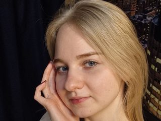 Fetish-cam met Gwen Heap in live naaktchat ⋆ FETISJ CAMS