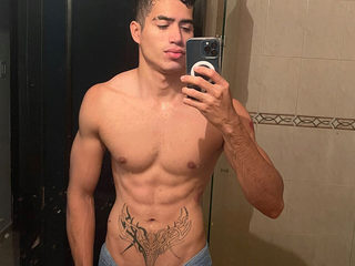 Patrick Rodgers live cam model at Flirt4Free