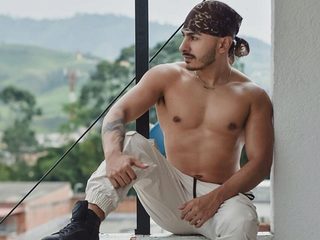 Nakenchat med Leoo Garcia på Live Cam ⋆ FLIRT SHOW ⋆ Webkamerasex med amatører