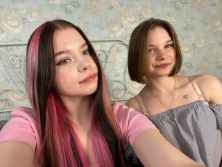 Lynet Crute & Philippa Farwell live cam model at Flirt4Free