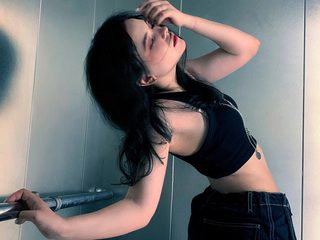 Ardith Banbury live cam model at Flirt4Free