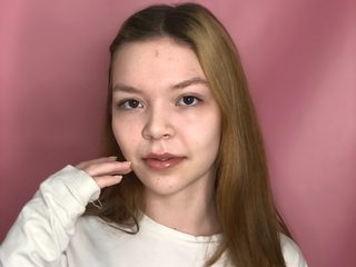 Elga Bullins live cam model at Flirt4Free