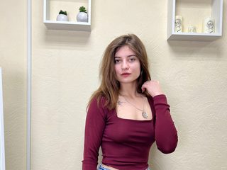 Petra Covil live cam model at Flirt4Free