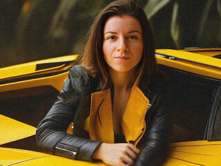 Watch Amber Sin live on cam on Flirt4Free