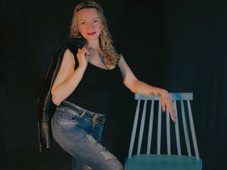 Alaha Evans Live Webcam on Flirt4Free