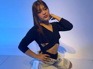 Salome Gonzalez live cam model at Flirt4Free