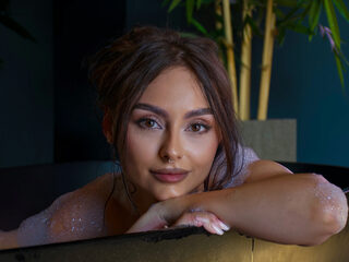 Karla Bennet