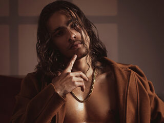 Patrick Senova webcam model