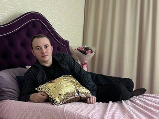 Nakenchatta med Don Guffito på Live Cam ⋆ FLIRT SHOW ⋆ Webcamsex med amatörer