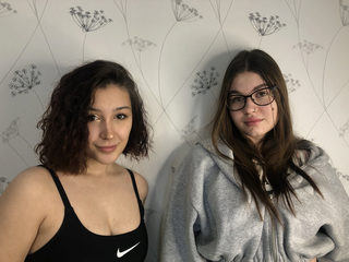 Domino Cutsforth & Bonnie Gomer live cam model at Flirt4Free