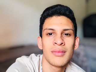 1 On 1 Sex Cams - Hidan Lopez German Alt Text Streamray-Cams