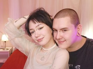 1 On 1 Sex Cams - Miley & Otis Spain Alt Text Streamray-Cams