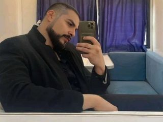 Ares Ahmad live cam model at Flirt4Free