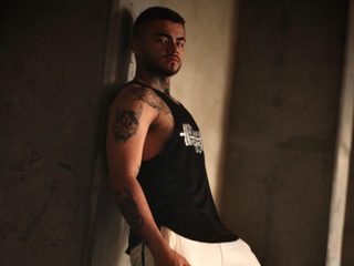 Benjii Carter webcam