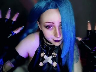 Lizbeth Farmer live cam model at Flirt4Free