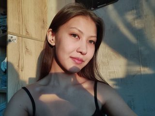 Marian Hether live cam model at Flirt4Free