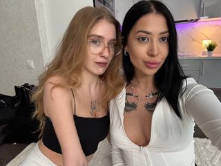 1 On 1 Sex Cams - Annie & Ava Swedish Alt Text Streamray-Cams