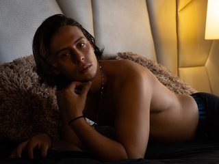 1 On 1 Sex Cams - Erenn Jaegger Swedish Alt Text Streamray-Cams