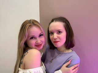 Nøgenchat med Gwen Hearl & Clover Granger på Live Cam ⋆ FLIRT SHOW ⋆ Webcamsex med amatører