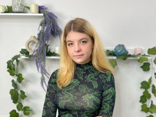 1 On 1 Sex Cams - Cate Elwell Spain Alt Text Streamray-Cams