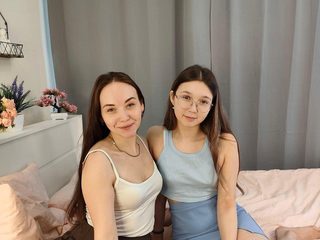 1 On 1 Sex Cams - Edith Britt & Devona Bain Netharland Alt Text Streamray-Cams